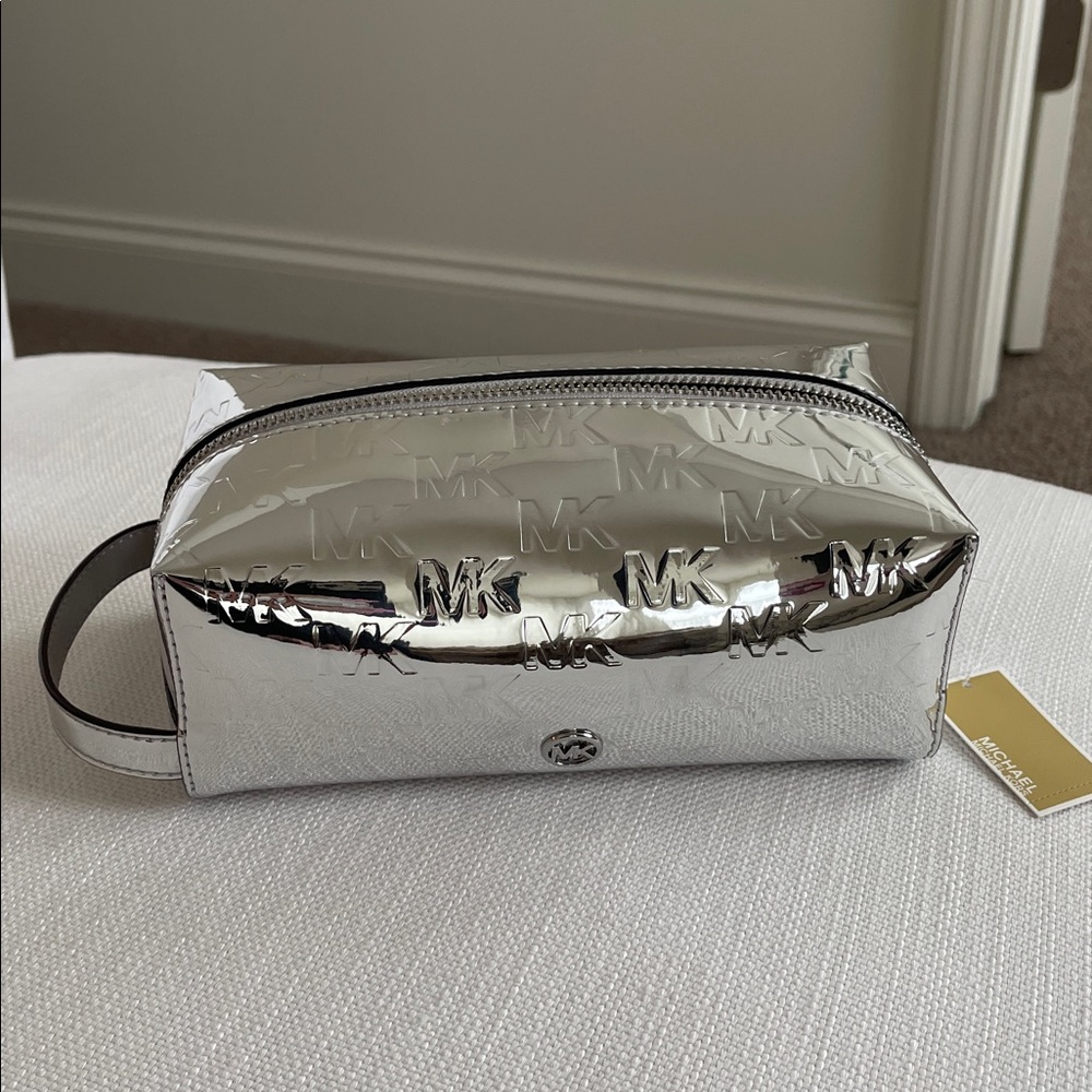 MICHAEL KORS Mirror Finish Silver Monogramed Travel Case